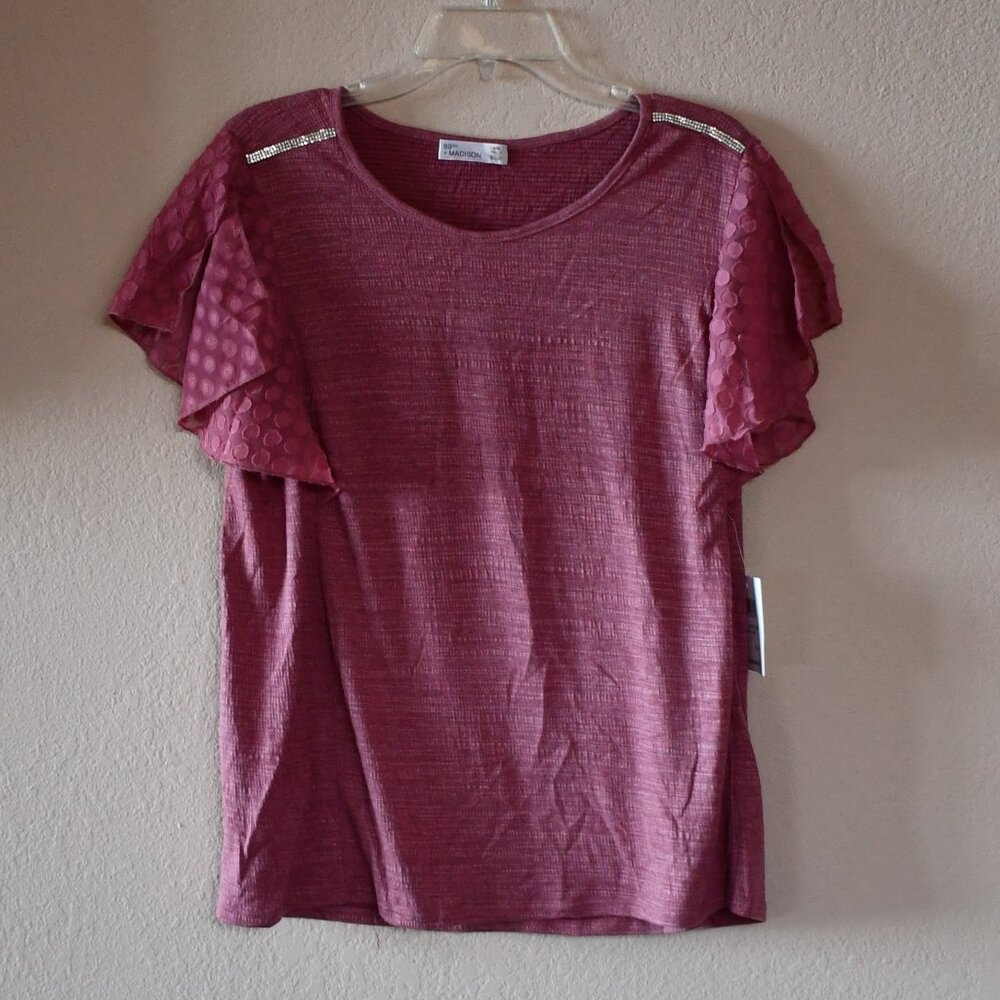 89th & Madison Women's Red Short Split Lace Sleeve Embellished Top NWT Size Med